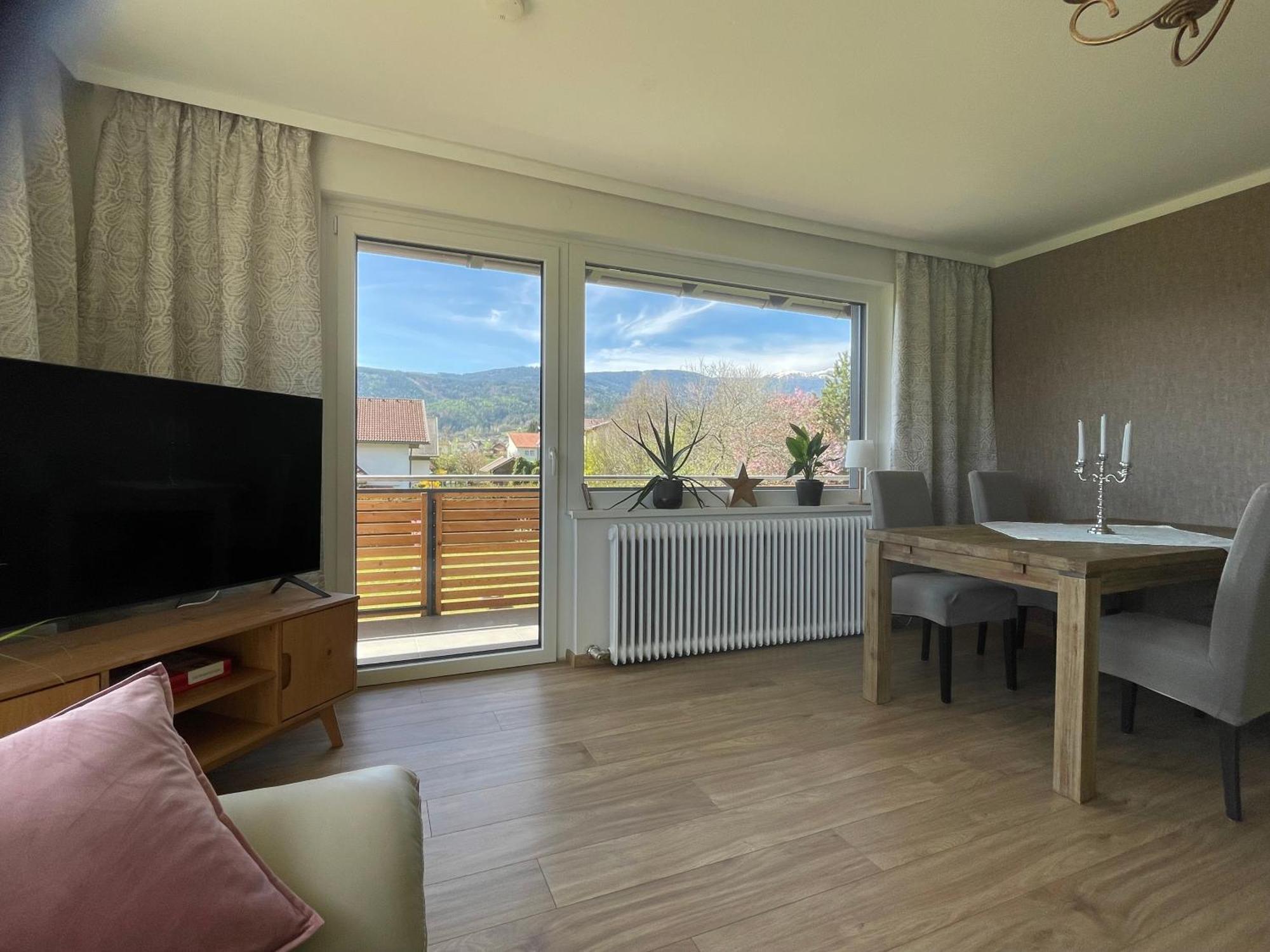 Haus Bergblick Apartamento Villach Exterior foto