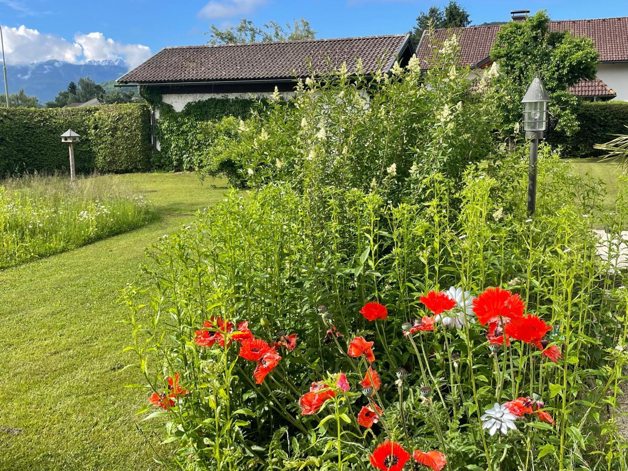 Haus Bergblick Apartamento Villach Exterior foto